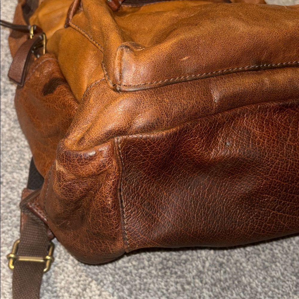 FOSSIL Classic Brown Leather Men’s Backpack good condition - Picture 8 of 9